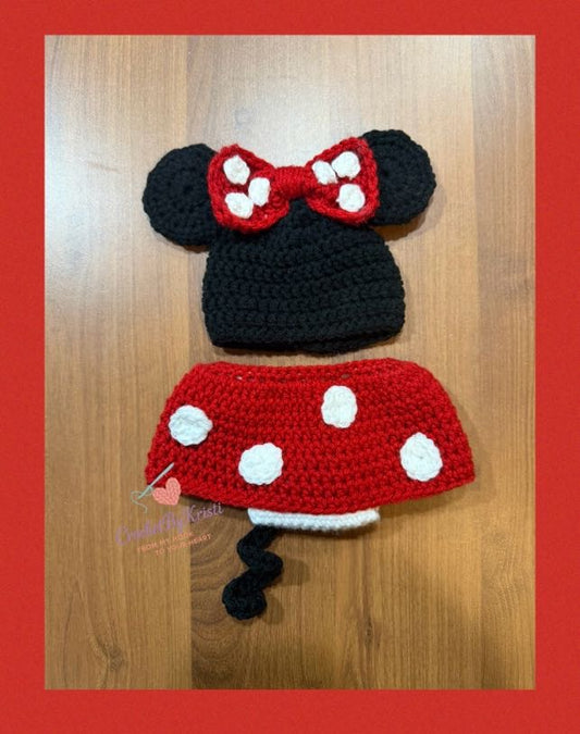 Minnie Mouse Newborn to 3 Months Outfit